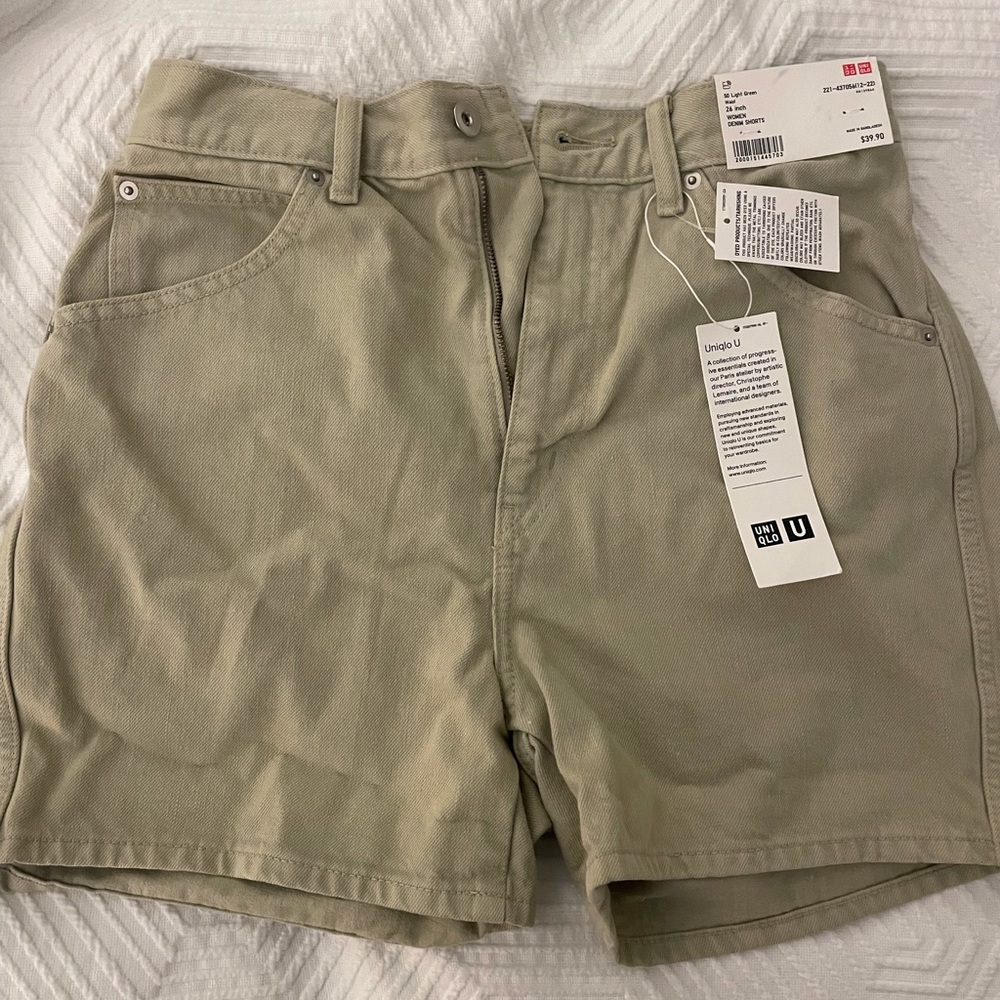 NWOT Uniqlo Light Green Women’s Denim Shorts 26‎